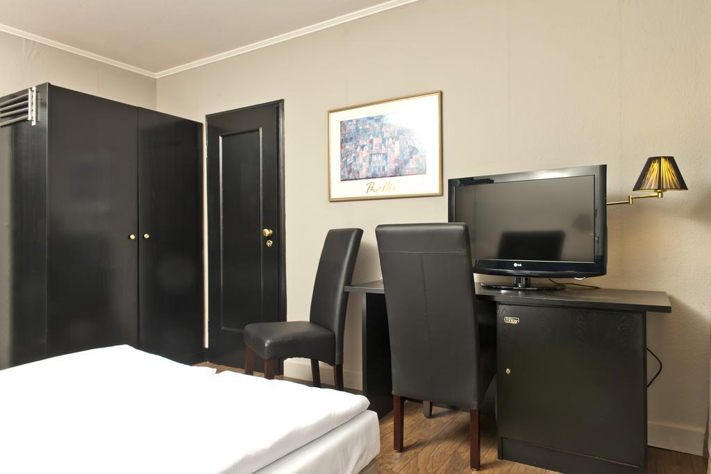 Hotel Munich North Neufahrn bei Freising Room photo